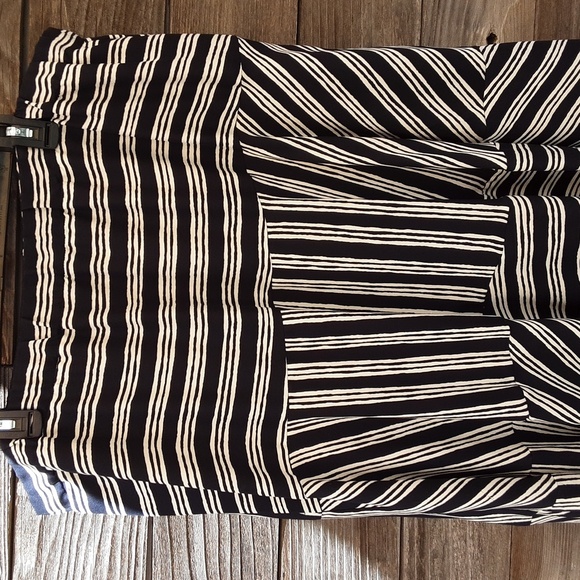 Loft blue & white striped skirt size XL - Picture 4 of 7